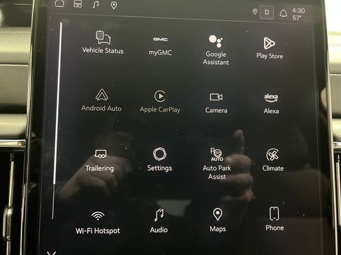 Used 2025 GMC Yukon Denali image 57