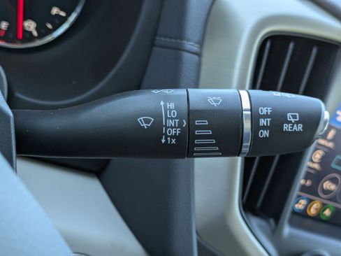 Used 2023 GMC Terrain Denali image 22