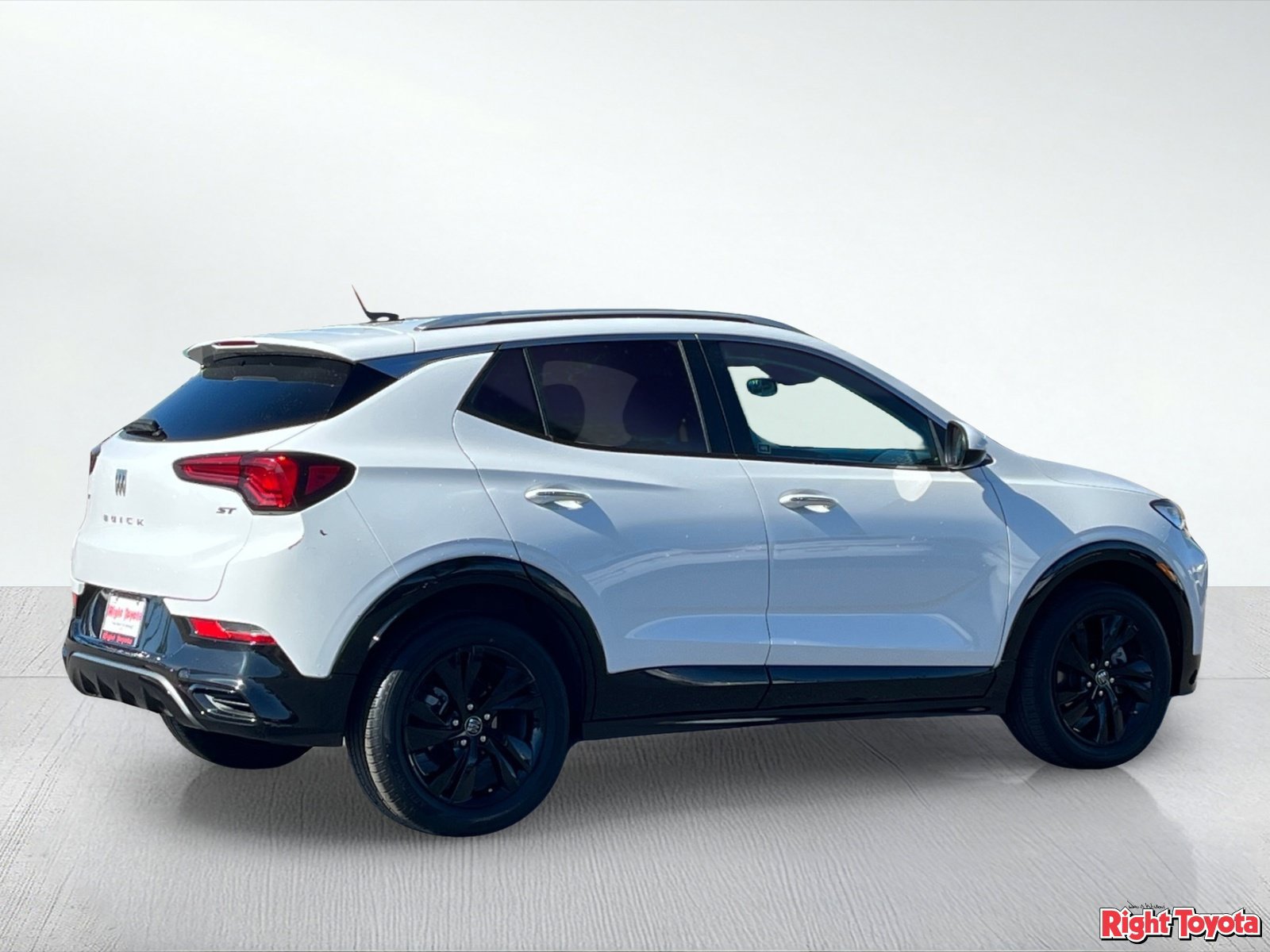 Used 2024 Buick Encore GX Sport Touring FWD image 5