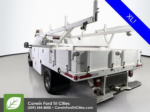 Used 2020 Ford F350 XL w/ Power Equipment Group RWD image 11