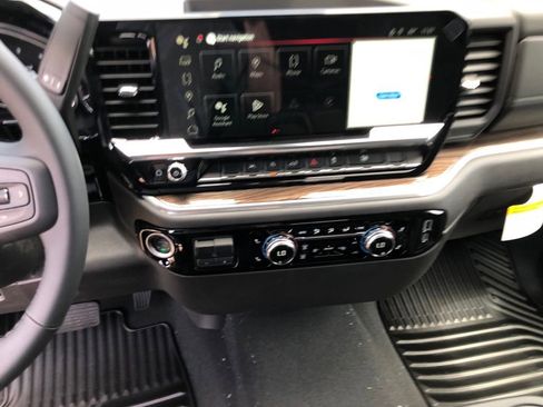 New 2025 GMC Sierra 1500 Elevation image 20