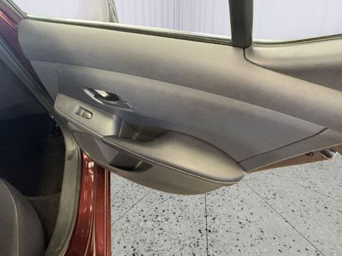 Used 2024 Nissan Sentra SV FWD image 16