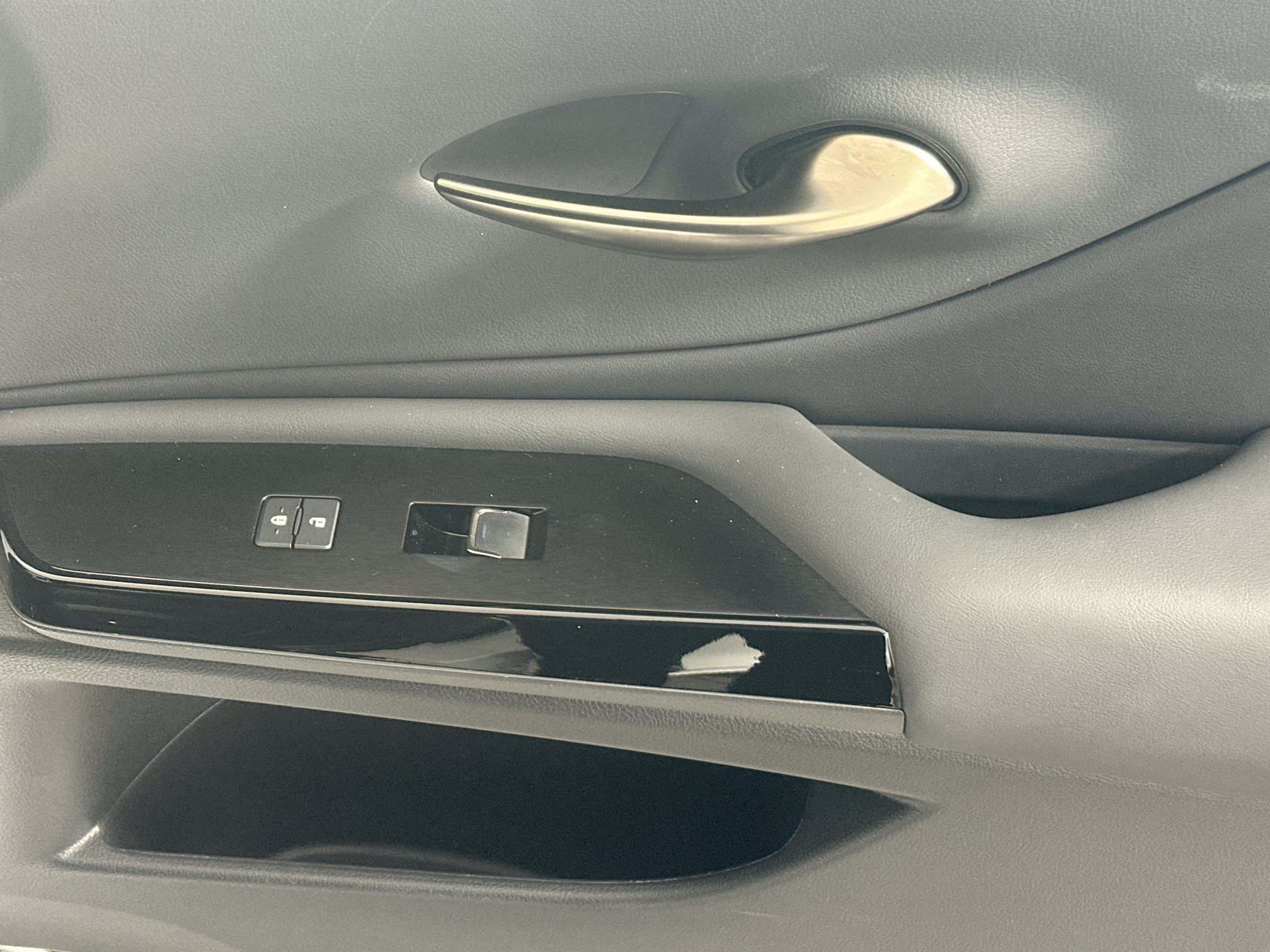 Used 2023 Lexus ES 350 F Sport w/ Accessory Package (Z1) FWD image 29