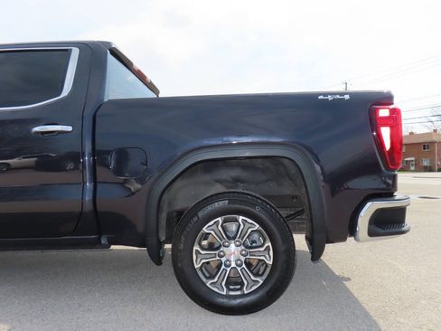 Used 2025 GMC Sierra 1500 SLT AWD/4WD image 27