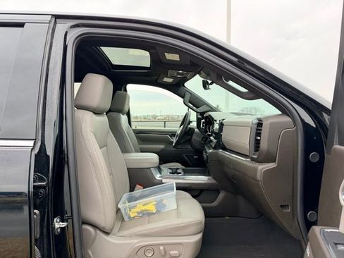 Used 2024 Chevrolet Silverado 3500 LTZ w/ LTZ Plus Package image 10