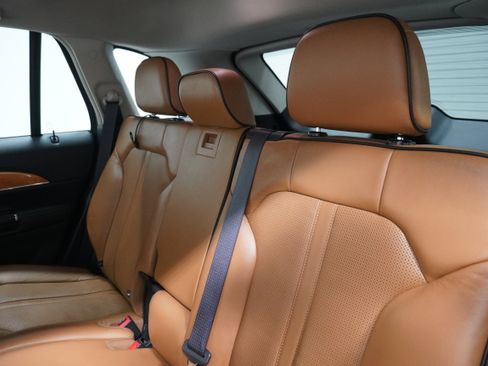 Used 2013 Lincoln MKX FWD image 12