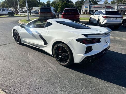 Used 2023 Chevrolet Corvette Stingray Coupe RWD image 4