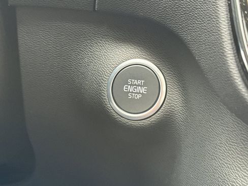 New 2026 Volvo XC40 B4 Plus w/ Climate Package image 25