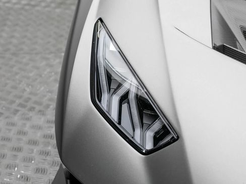 Used 2022 Lamborghini Huracan STO RWD image 48