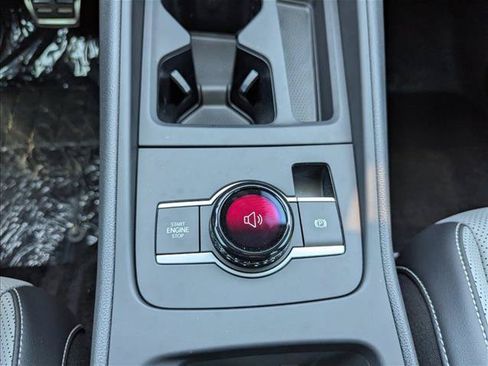 New 2026 Volkswagen Tiguan SE R-Line FWD image 19