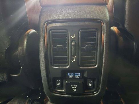 Used 2018 Jeep Grand Cherokee Trackhawk w/ Trailer Tow Group IV AWD/4WD image 32