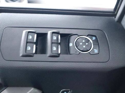 Used 2019 Ford F150 XLT w/ Equipment Group 302A Luxury AWD/4WD image 29