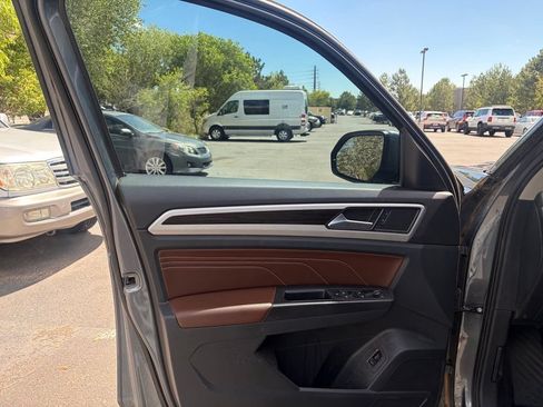 Used 2022 Volkswagen Atlas SE AWD/4WD image 19