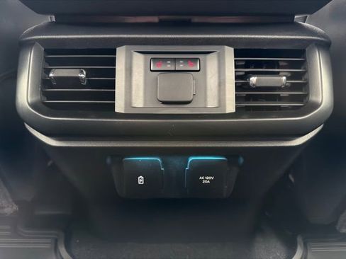 Used 2025 Ford F150 Raptor AWD/4WD image 27