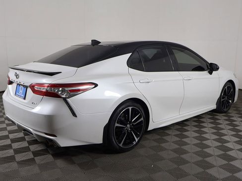 Used 2020 Toyota Camry XSE FWD image 10