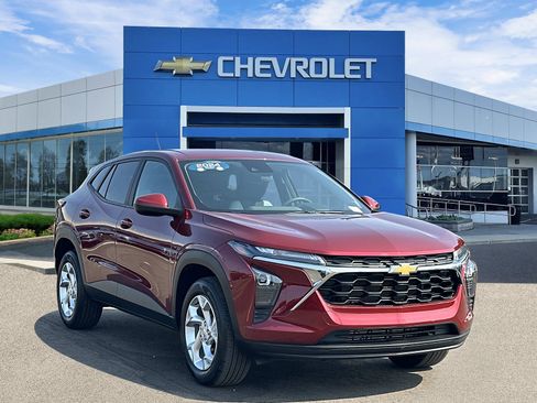 Certified 2024 Chevrolet Trax LS w/ LS Convenience Package FWD image 6