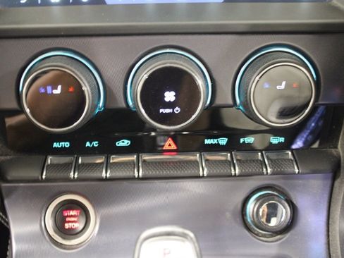 Used 2022 Jaguar F-TYPE R image 23