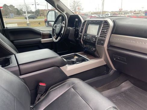 Used 2017 Ford F350 Lariat w/ Lariat Ultimate Package image 7