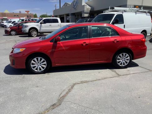 Used 2013 Toyota Corolla LE FWD image 16