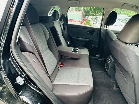 Used 2021 Nissan Rogue SV image 30