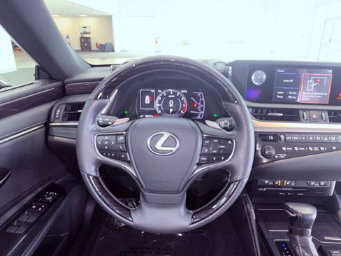 Certified 2020 Lexus ES 350 w/ Premium Package image 17