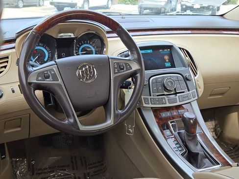 Used 2013 Buick LaCrosse Base image 15
