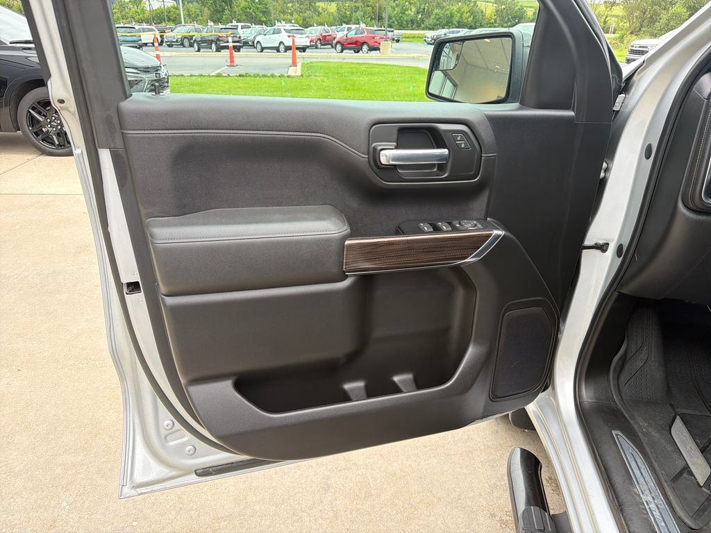 Certified 2019 Chevrolet Silverado 1500 RST AWD/4WD image 27