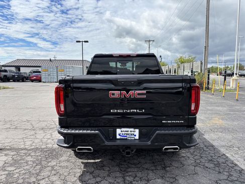 Used 2024 GMC Sierra 1500 Denali w/ Technology Package AWD/4WD image 6