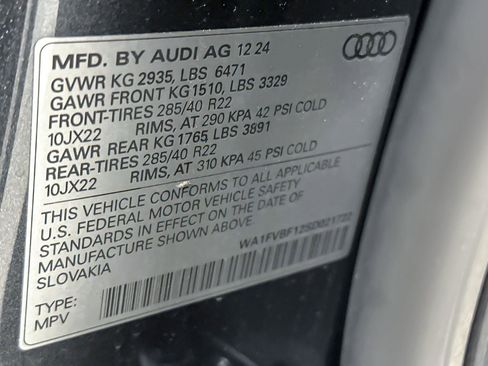 Certified 2025 Audi Q8 Prestige w/ Prestige Package image 30