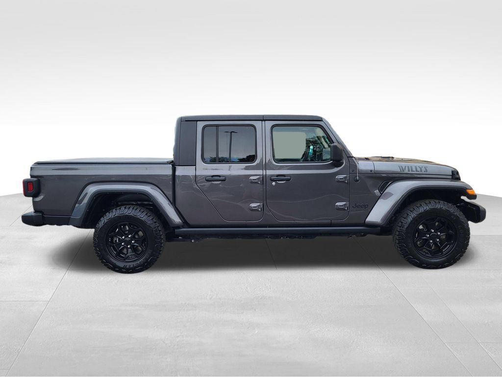 Used 2022 Jeep Gladiator Sport AWD/4WD image 4