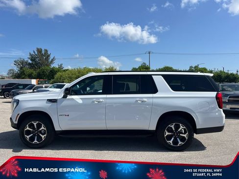 New 2026 GMC Yukon XL AT4 AWD/4WD image 4