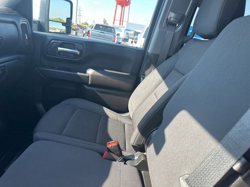 Used 2024 Chevrolet Silverado 3500 W/T image 46