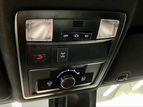 Used 2023 Toyota Tacoma TRD Off-Road w/ Technology Package AWD/4WD image 61