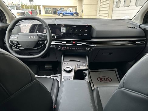 New 2026 Kia Sportage AWD Hybrid image 16