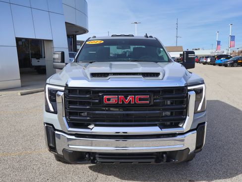 Used 2024 GMC Sierra 2500 Pro w/ 1SA Pro Safety Plus Package image 9