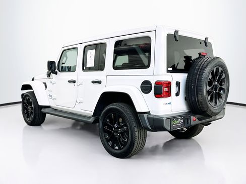 Used 2021 Jeep Wrangler Sahara w/ Cold Weather Group image 5