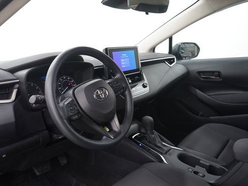 Used 2023 Toyota Corolla LE image 21