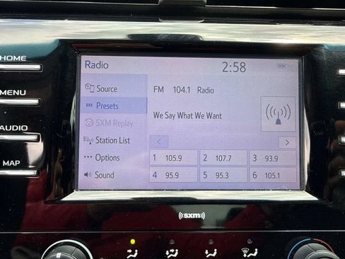 Used 2020 Toyota Camry LE w/ Convenience Package FWD image 28