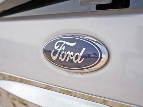 Used 2013 Ford Expedition EL King Ranch RWD image 11