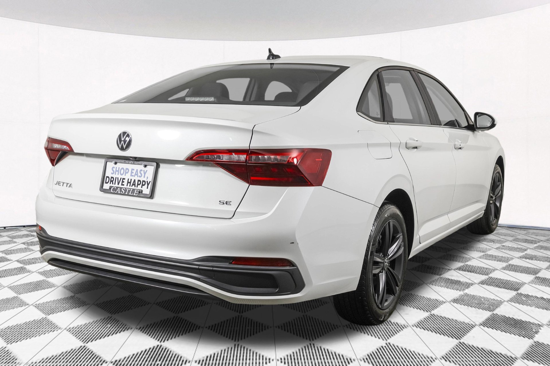Used 2024 Volkswagen Jetta SE w/ Panoramic Sunroof Package FWD image 17