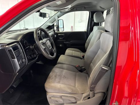 Used 2017 GMC Sierra 1500 Pickup 2D 8 ft image 9