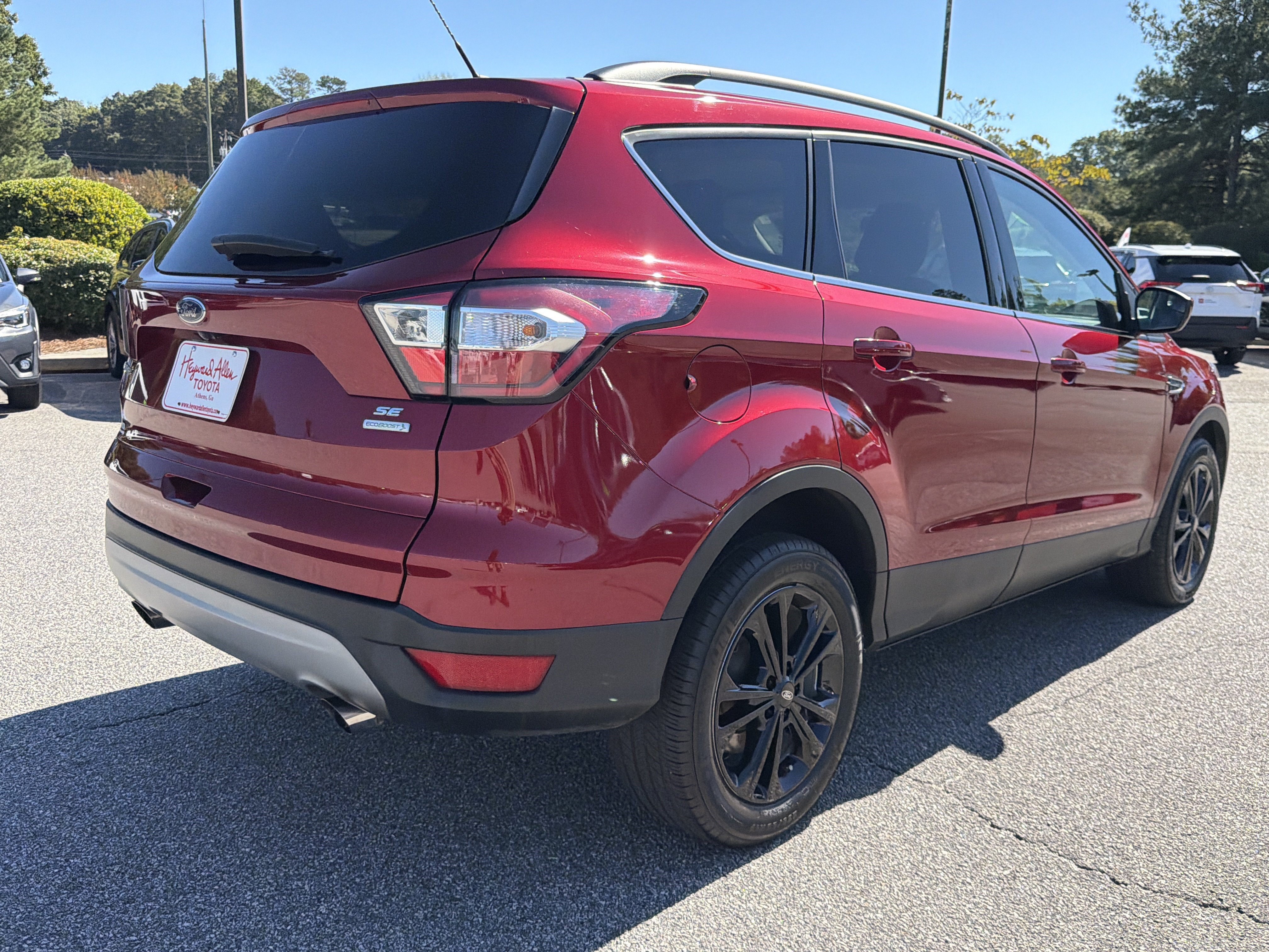 Used 2018 Ford Escape SE FWD image 17