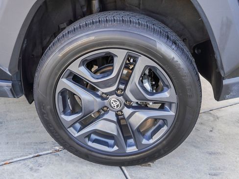 Used 2024 Toyota RAV4 Adventure image 13