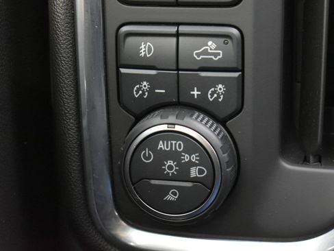 Used 2021 Chevrolet Silverado 1500 LTZ w/ LTZ Premium Package image 19