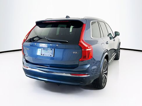 Used 2025 Volvo XC90 B5 Core image 9