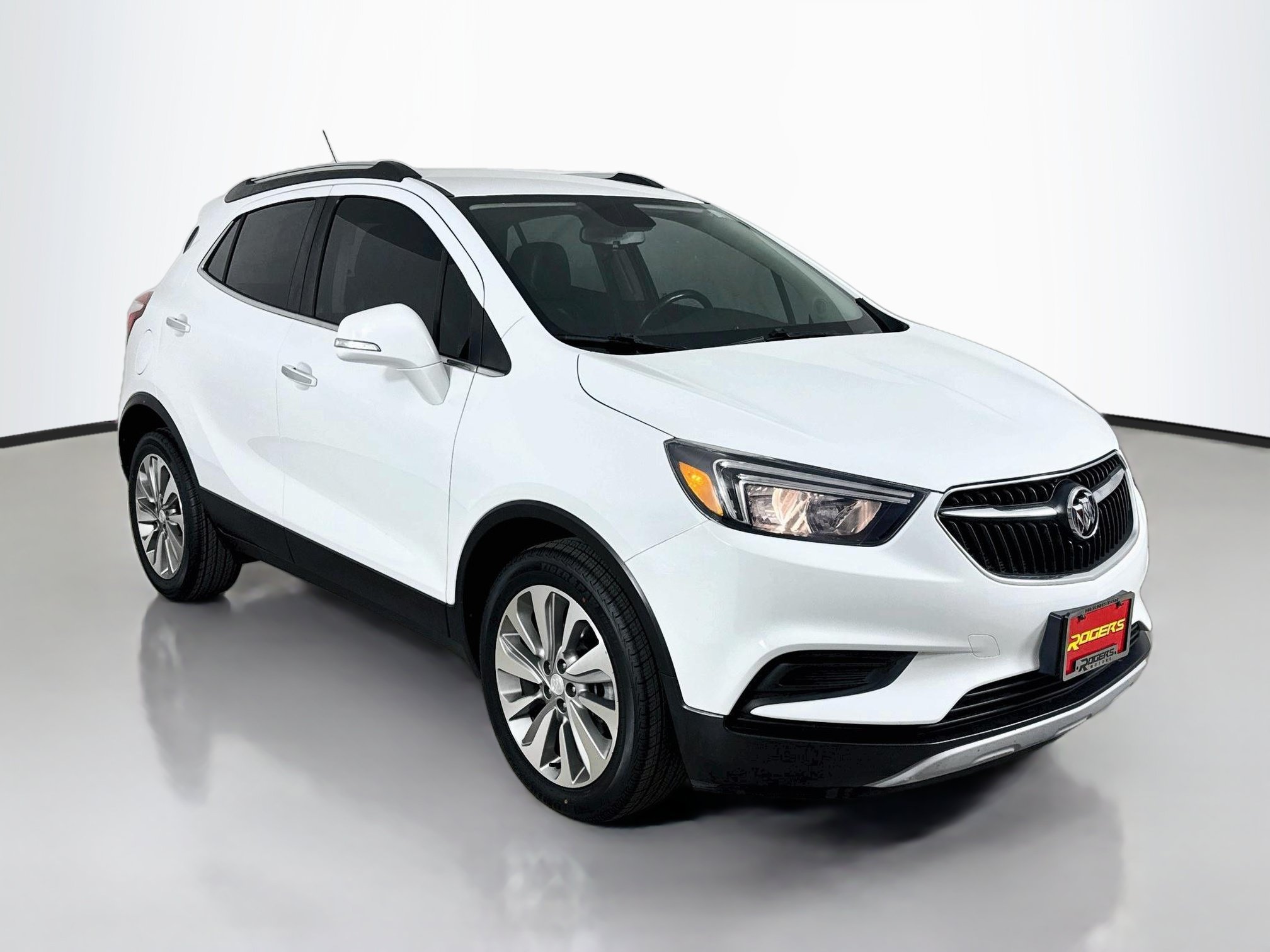Used 2019 Buick Encore Preferred FWD image 1