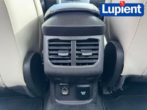 Used 2016 Ford Fusion Titanium image 23