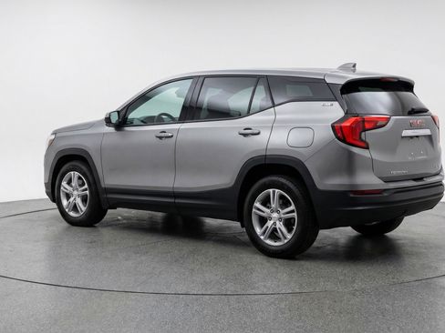 Used 2024 GMC Terrain SLE FWD image 6