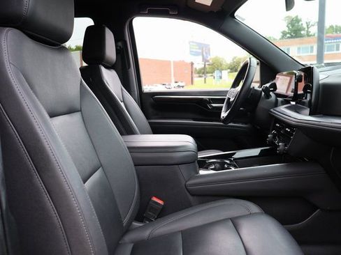 Certified 2025 Chevrolet Tahoe Z71 AWD/4WD image 9