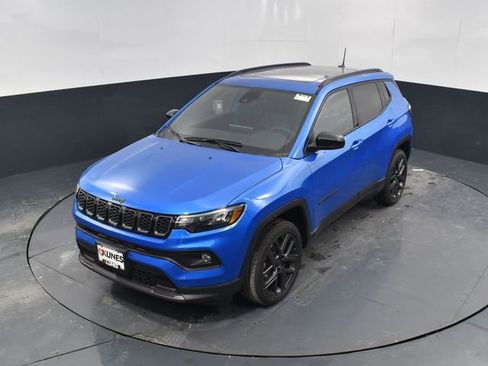 New 2026 Jeep Compass Latitude w/ Sun and Sound Group image 36